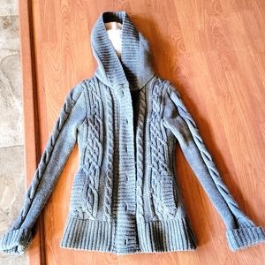 Women's small sweater jacket/cardigan